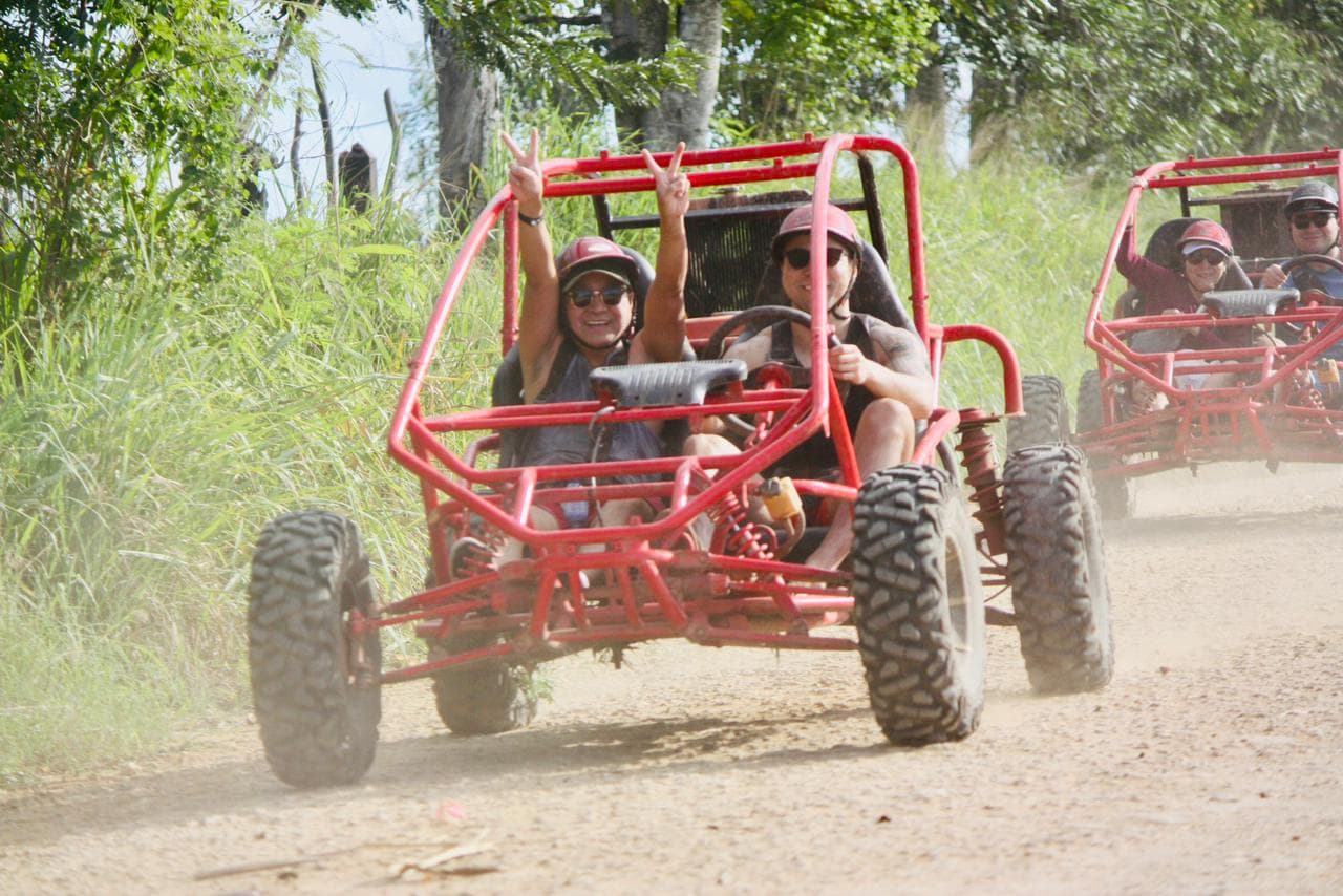 Ruta real de buggy entre cañaverales de Bayahibe